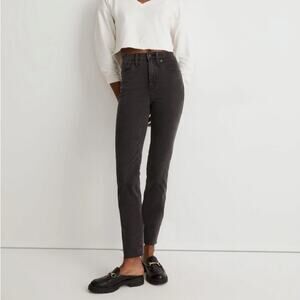 Madewell Stovepipe Jeans in Banberry Wash: Raw-Hem Edition